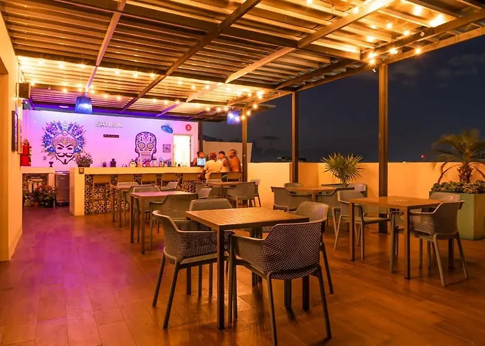 Private With Mini Fridge 200mb Wifi Holiday home *